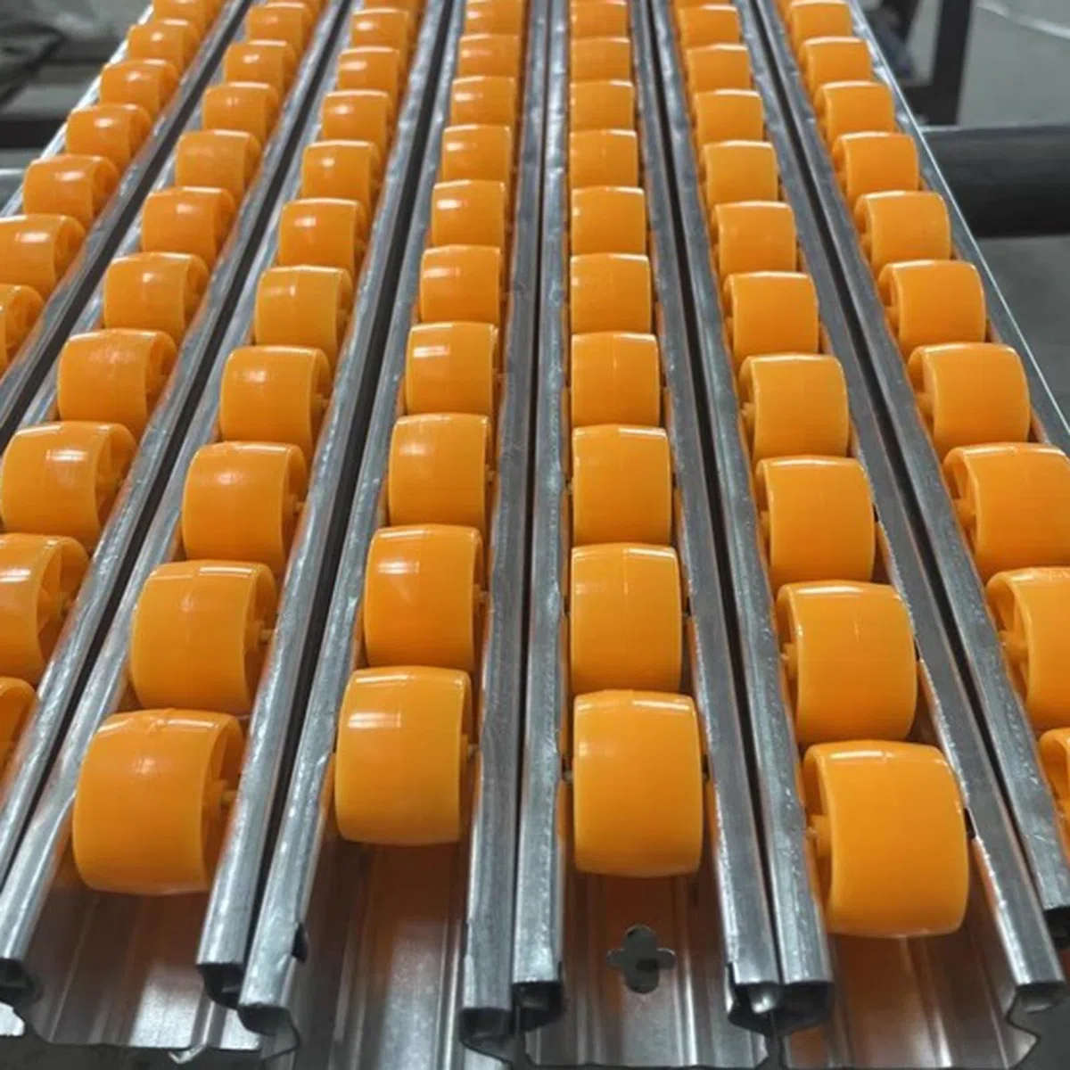 Transportador ligero de rodillo para puerta corredera de 150 cm, guía de salida de papel para carpintería, ideal para un funcionamiento suave en viajes y transporte (amarillo)
